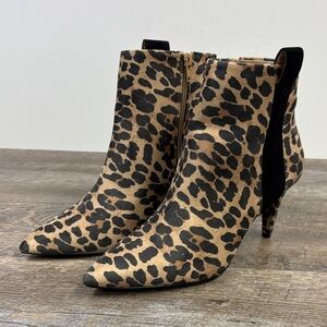 G.I.L.I. Leopard Print Pointed-Toe Kitten Heel Ankle Booties – Size 8